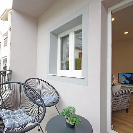 Luny Apartamento Makarska